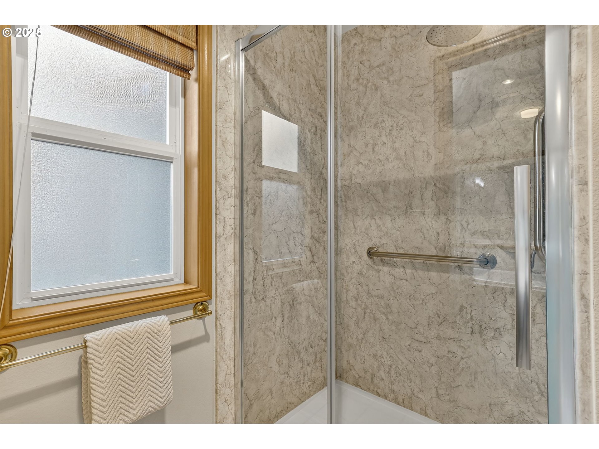 14341 Southeast Terrace Drive Clackamas, OR 97015 - Photo 33 of 48