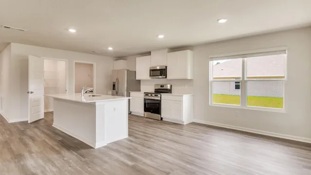 $389,900 | 5614 Thatcher Road, Crestview, FL 32539