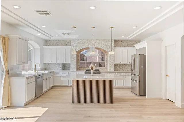 $799,000 | 9669 Black Coyote Court, Las Vegas, NV 89139