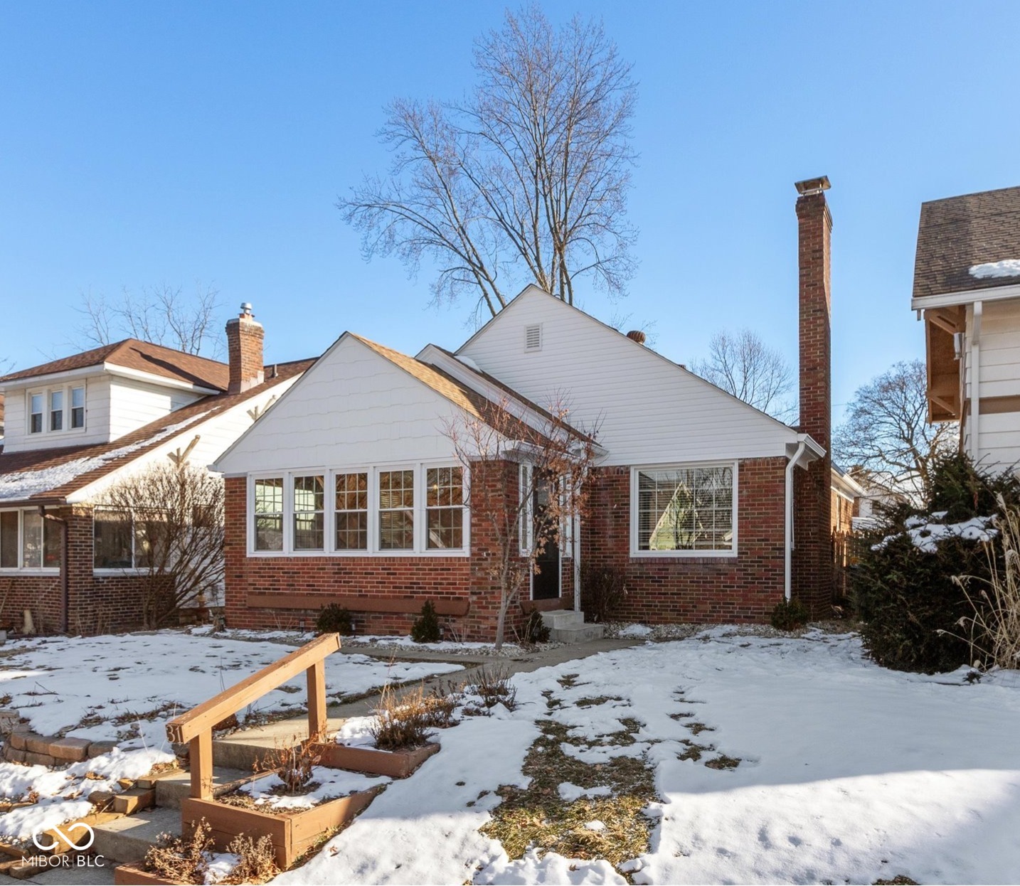31 North Kenmore Road Indianapolis, IN 46219 - Photo 1 of 23 Gallery Image 1