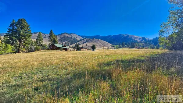 $489,500 | 53 Runnin Bear Road, Carmen, ID 83462