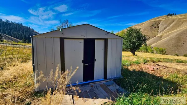 $489,500 | 53 Runnin Bear Road, Carmen, ID 83462