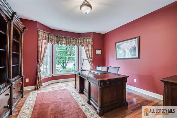 $10,000 | 5 Erin Court, Kendall Park, NJ 08824