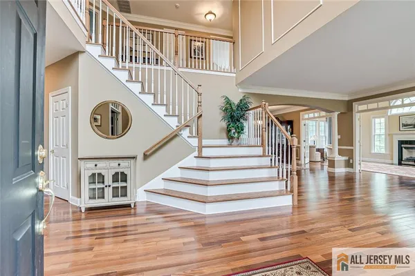 $10,000 | 5 Erin Court, Kendall Park, NJ 08824