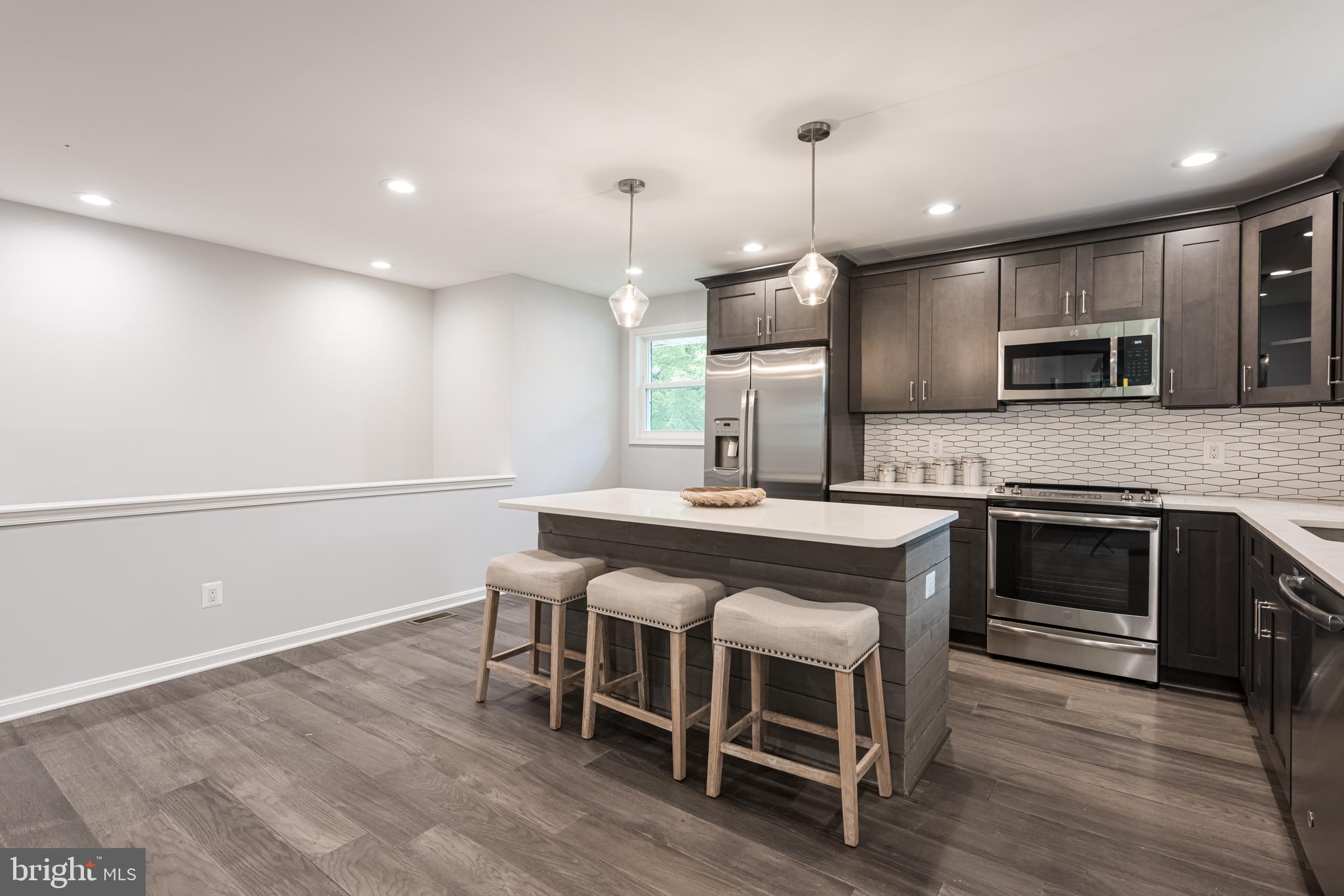 303 Belton Road Silver Spring, MD 20901 - Photo 4 of 43