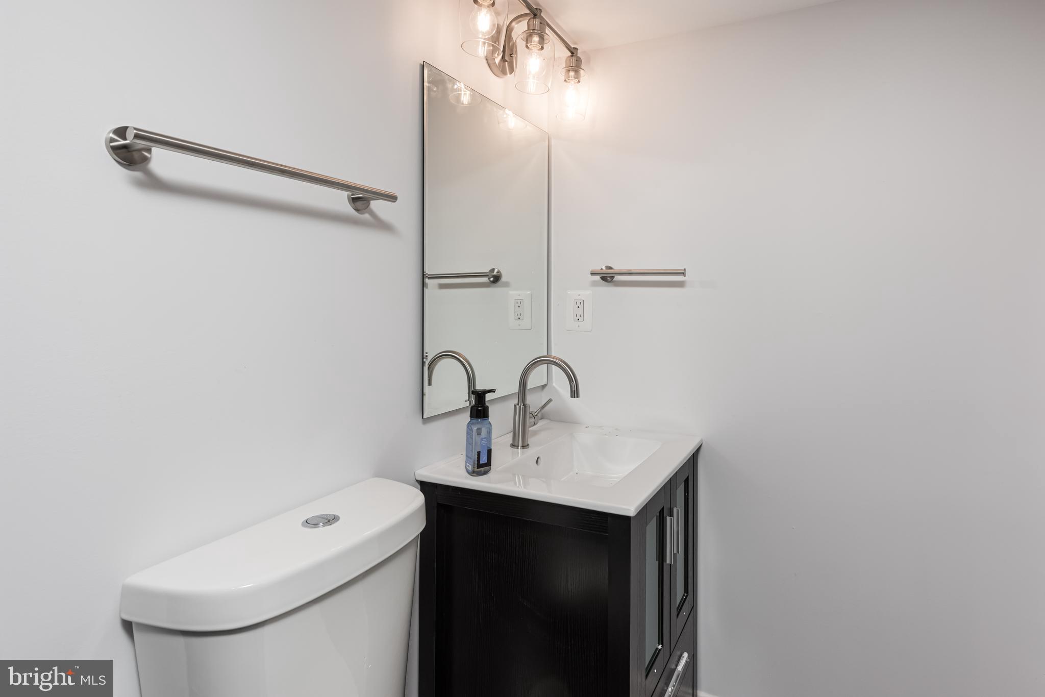 303 Belton Road Silver Spring, MD 20901 - Photo 36 of 43