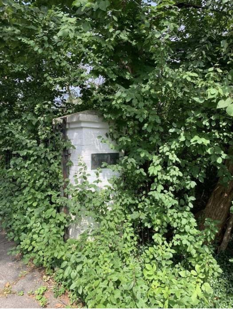 1930 Sunset Ridge Road Northfield, IL 60093 - Photo 3 of 4 a aerial view of a house with a yard and plants