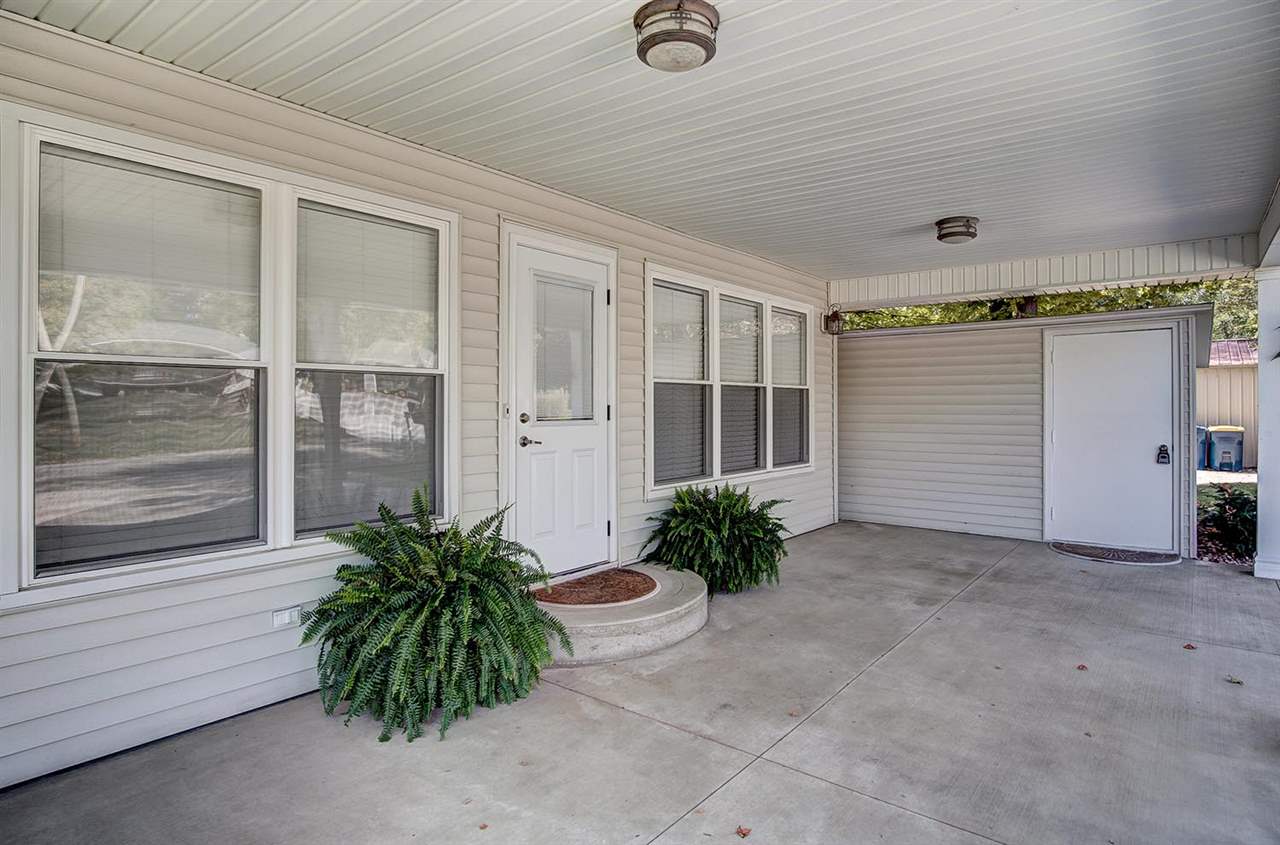 2395 West Sycamore Beach Road Angola, IN 46703 - Photo 4 of 36 Gallery Image 4