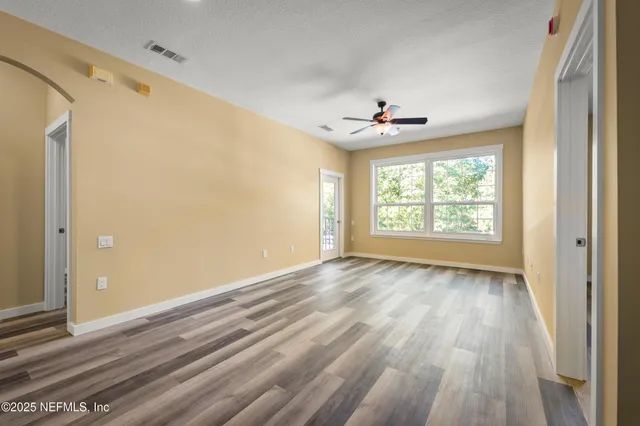 $185,000 | 10550 Baymeadows Road, Unit 1022, Jacksonville, FL 32256