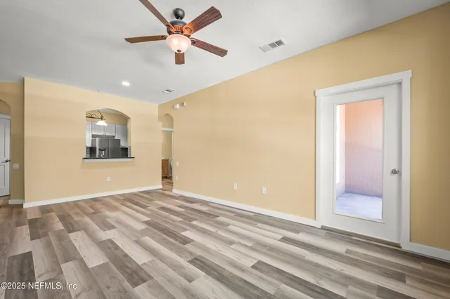 $185,000 | 10550 Baymeadows Road, Unit 1022, Jacksonville, FL 32256