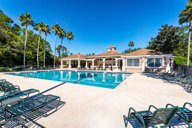 $185,000 | 10550 Baymeadows Road, Unit 1022, Jacksonville, FL 32256