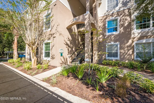 $185,000 | 10550 Baymeadows Road, Unit 1022, Jacksonville, FL 32256