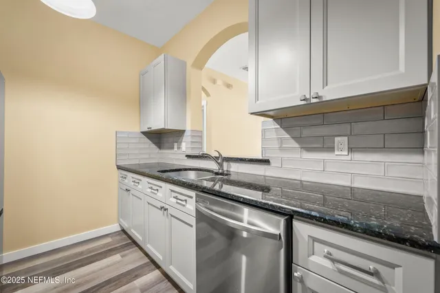 $185,000 | 10550 Baymeadows Road, Unit 1022, Jacksonville, FL 32256