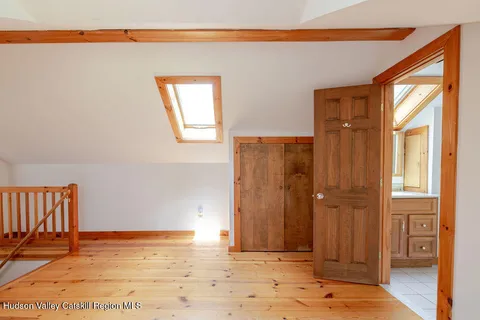 $625,000 | 534 Collins Street, Hillsdale, NY 12529