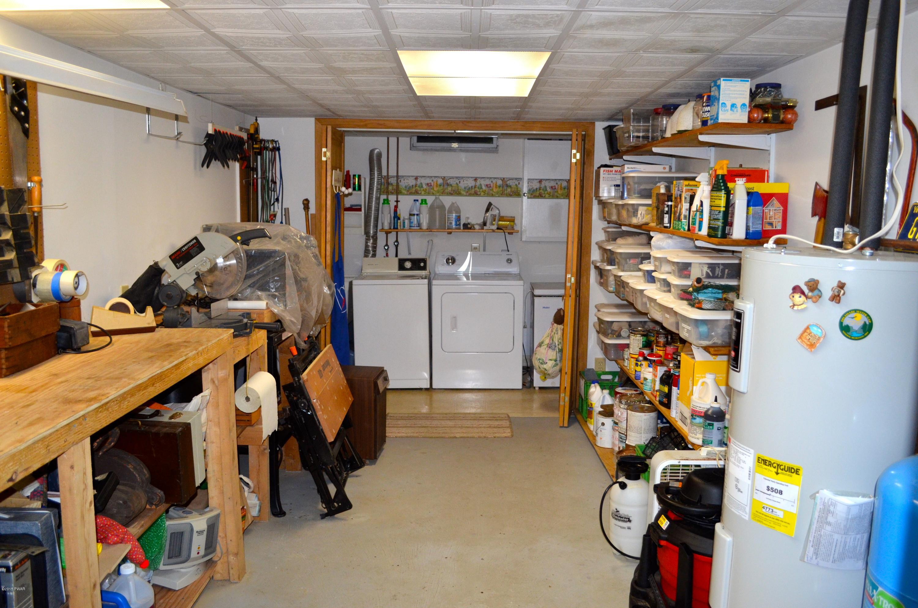 326 Hummingbird Trail Bushkill, PA 18324 - Photo 42 of 45 Gallery Image 42
