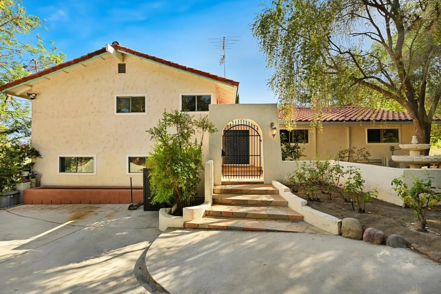 4488 La Canada Road Fallbrook, CA 92028 - Photo 2 of 63 Gallery Image 2
