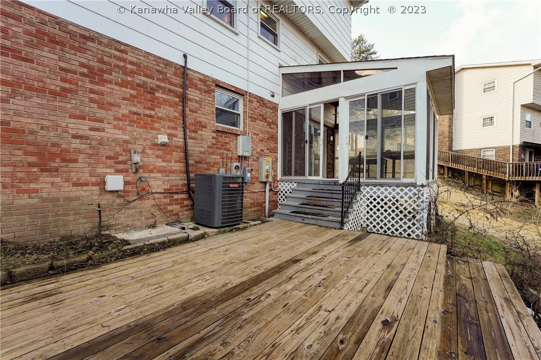 1161 Emerald Road Charleston, WV 25314 - Photo 14 of 14 Gallery Image 14