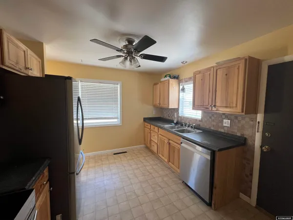 $244,900 | 813 South 15th Street, Worland, WY 82401