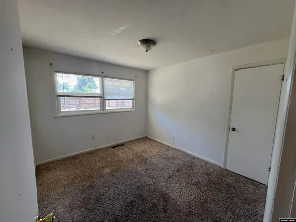 $244,900 | 813 South 15th Street, Worland, WY 82401