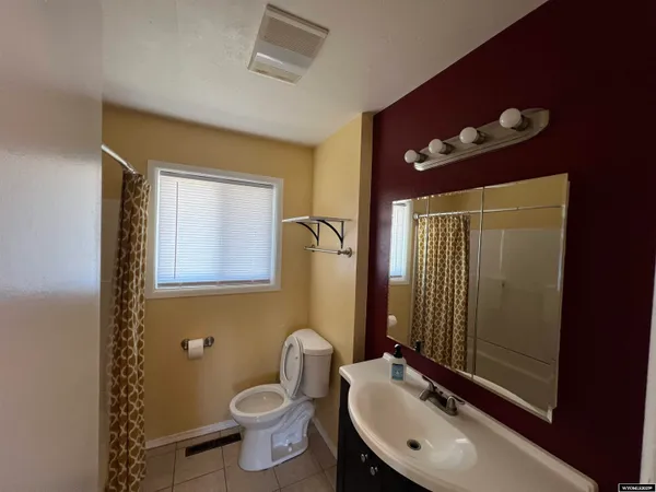 $244,900 | 813 South 15th Street, Worland, WY 82401