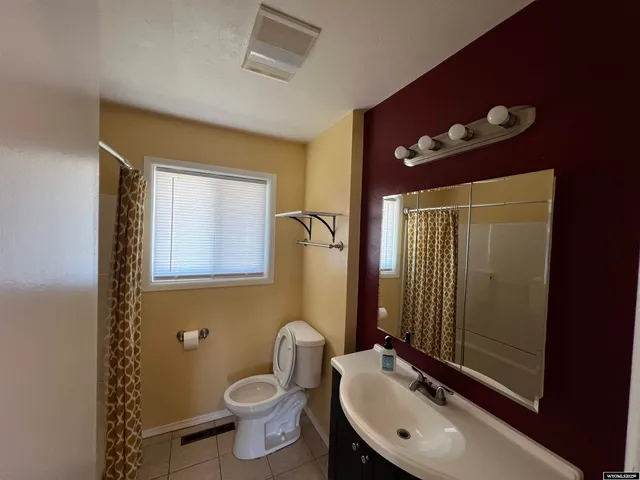 $244,900 | 813 South 15th Street, Worland, WY 82401