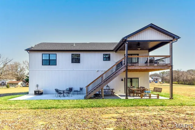 $445,000 | 415 Cook Street, Troy, IL 62294