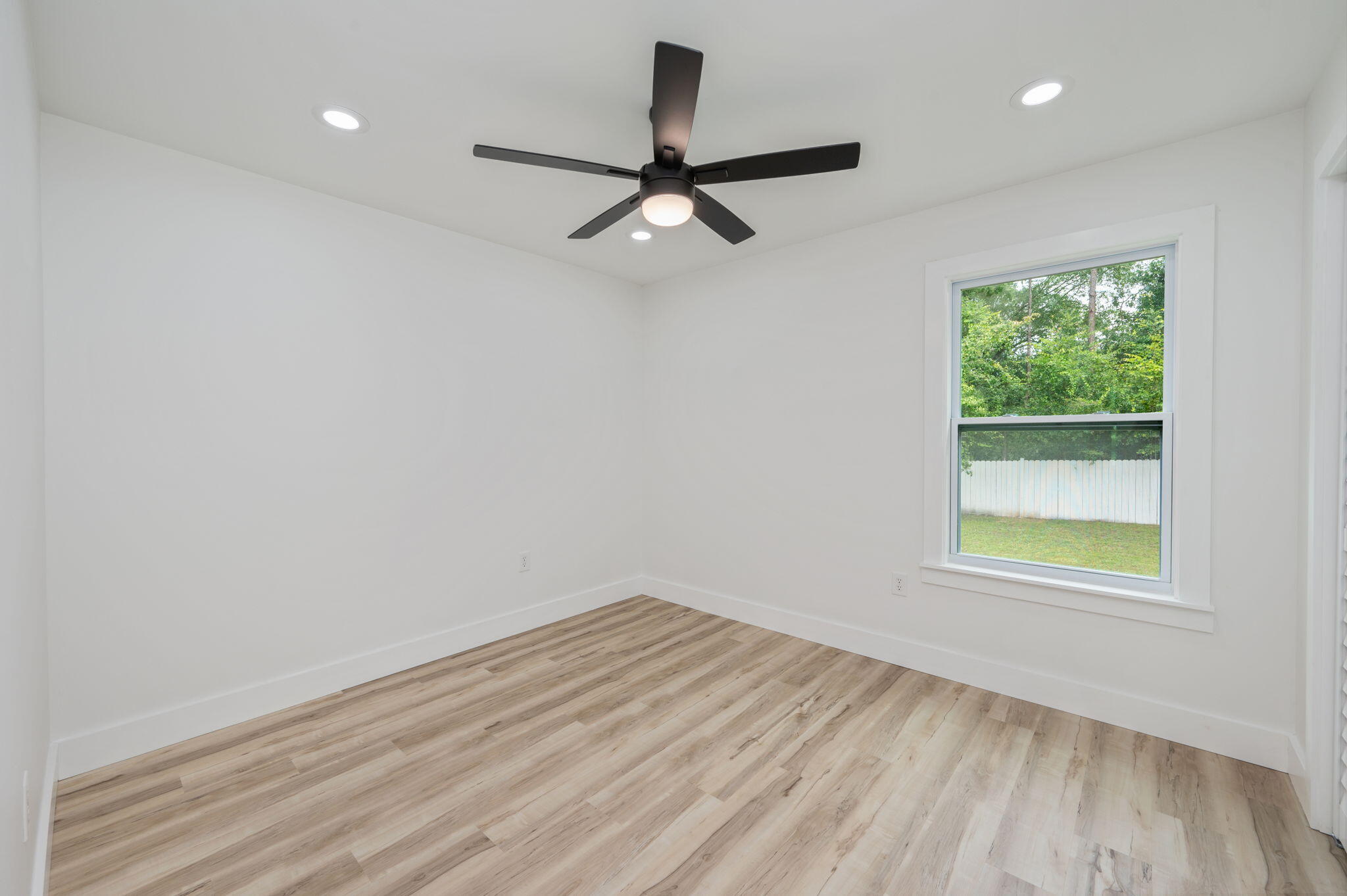 135 Nicole Lane Crestview, FL 32539 - Photo 25 of 54 25-web-or-mls-135-nicole-ln