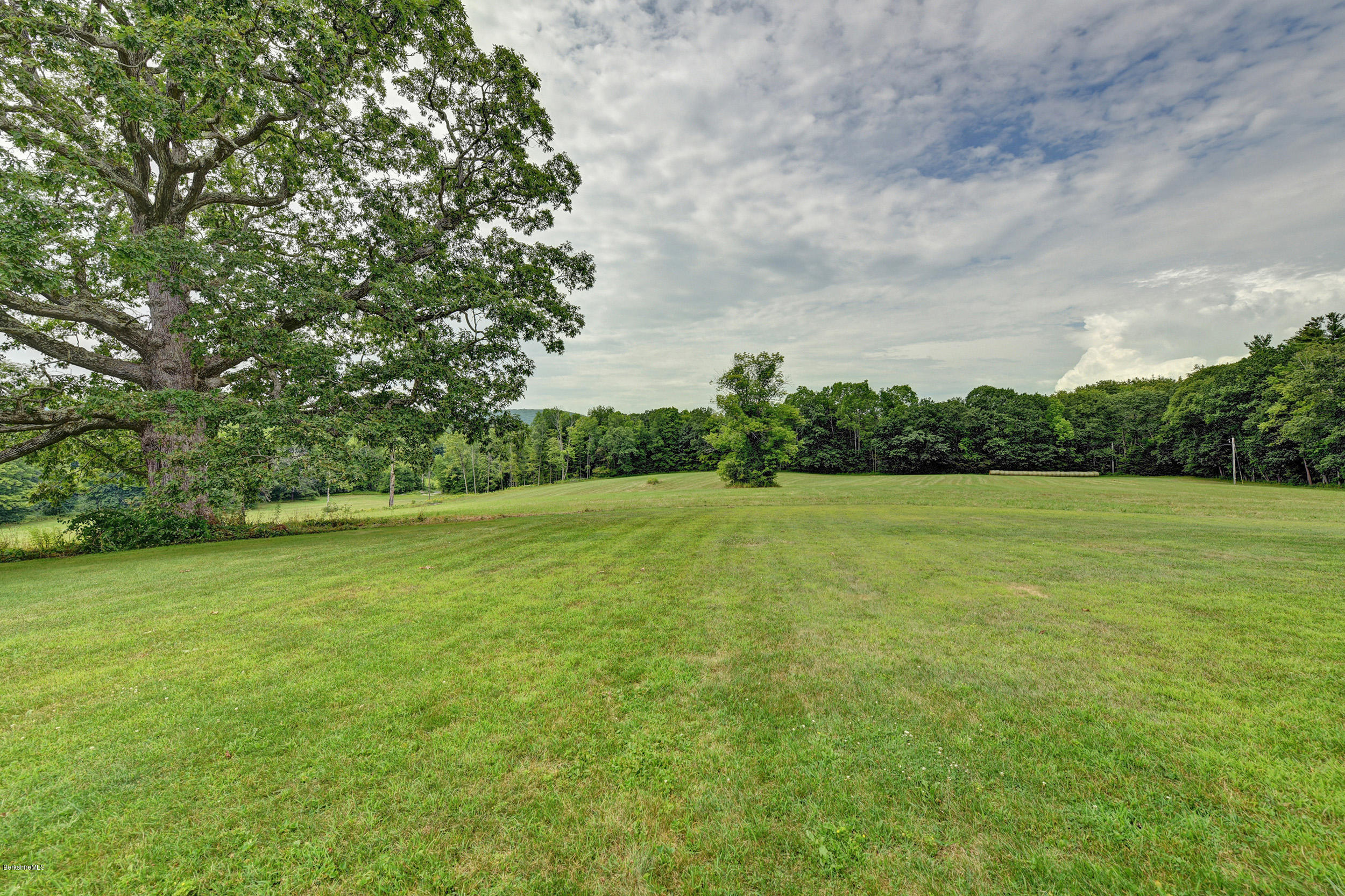 67 Rowe Road Egremont, MA 01230 - Photo 11 of 38 White Oak