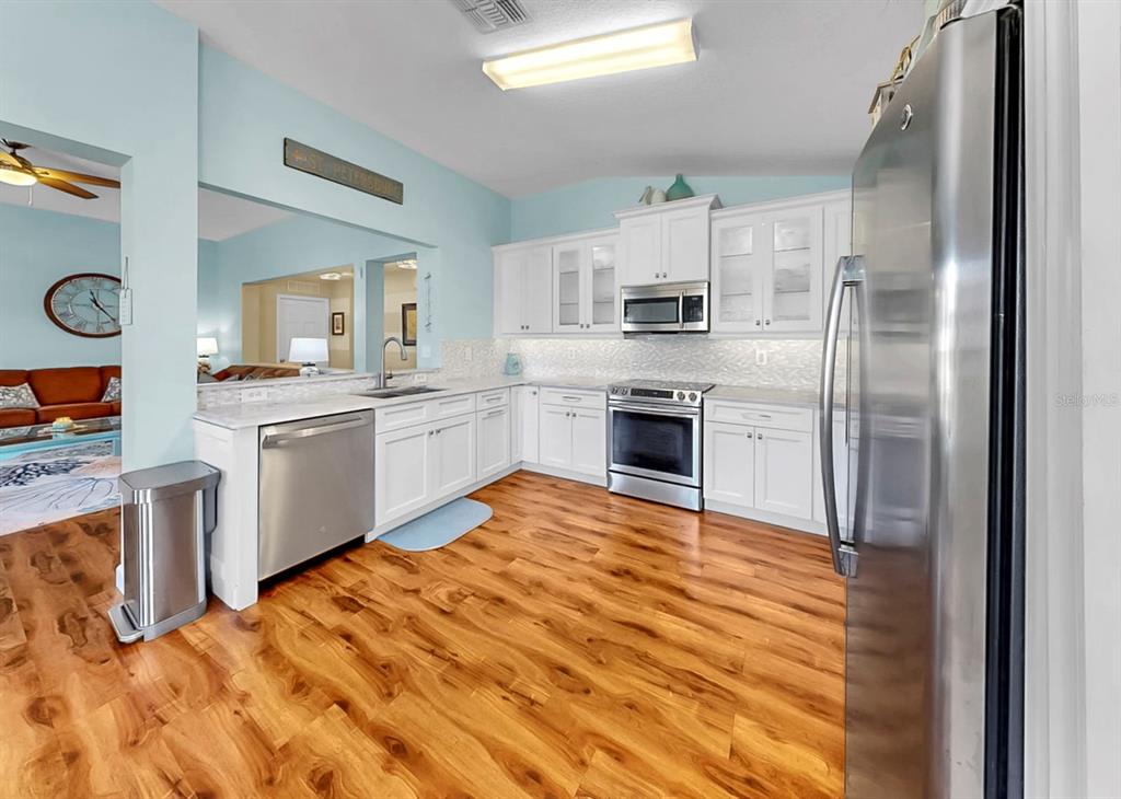 5419 Hammock View Lane Apollo Beach, FL 33572 - Photo 17 of 68