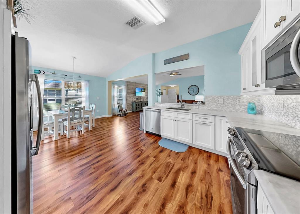5419 Hammock View Lane Apollo Beach, FL 33572 - Photo 18 of 68