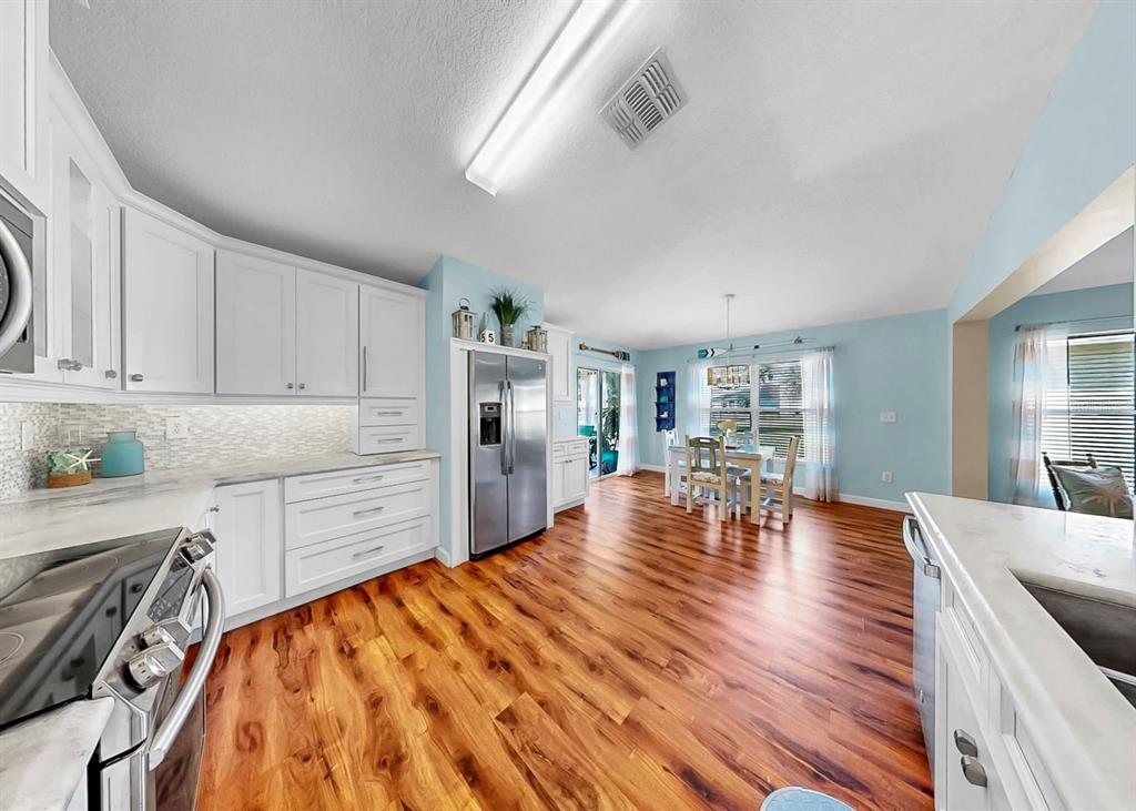 5419 Hammock View Lane Apollo Beach, FL 33572 - Photo 20 of 68