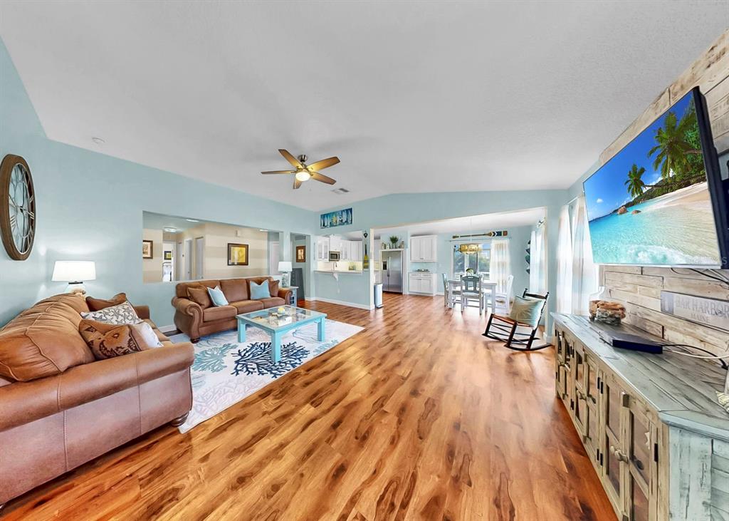 5419 Hammock View Lane Apollo Beach, FL 33572 - Photo 6 of 68