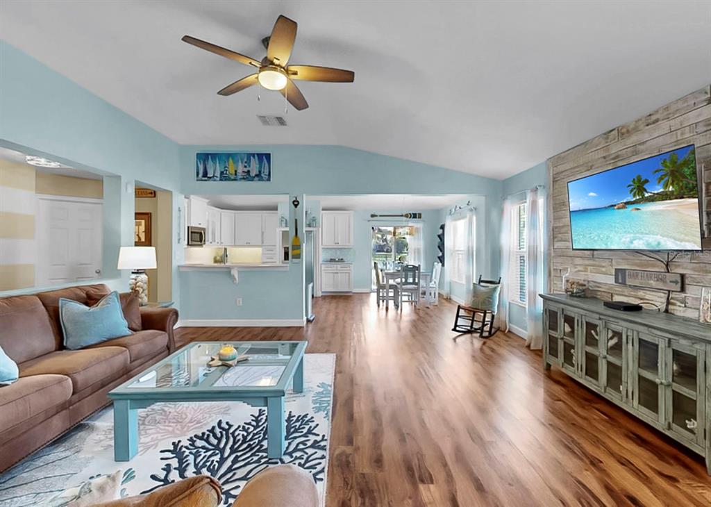 5419 Hammock View Lane Apollo Beach, FL 33572 - Photo 7 of 68