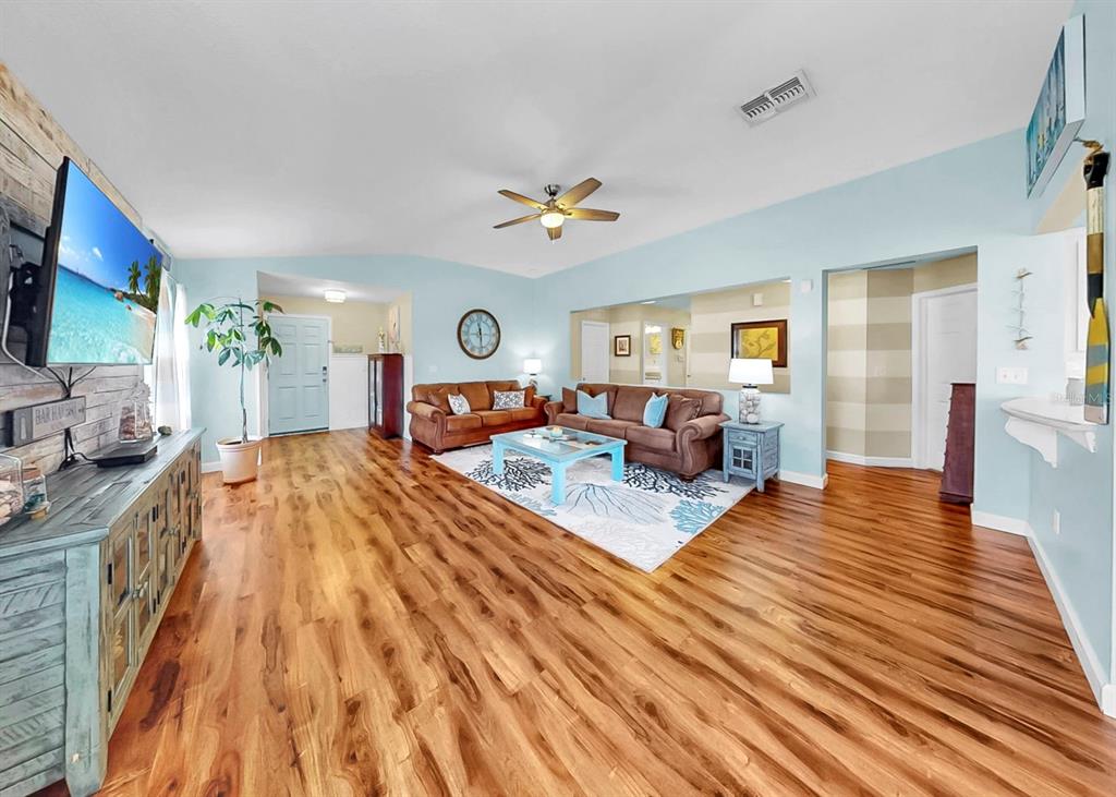 5419 Hammock View Lane Apollo Beach, FL 33572 - Photo 10 of 68