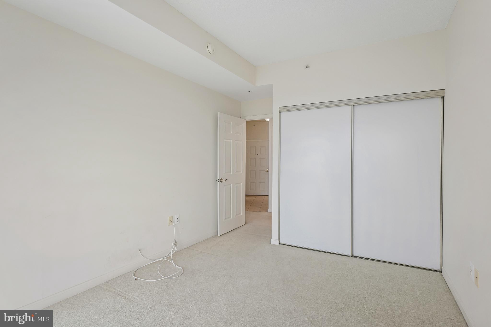 19355 Cypress Ridge Terrace, Unit 515 Leesburg, VA 20176 - Photo 15 of 33 2nd bedroom