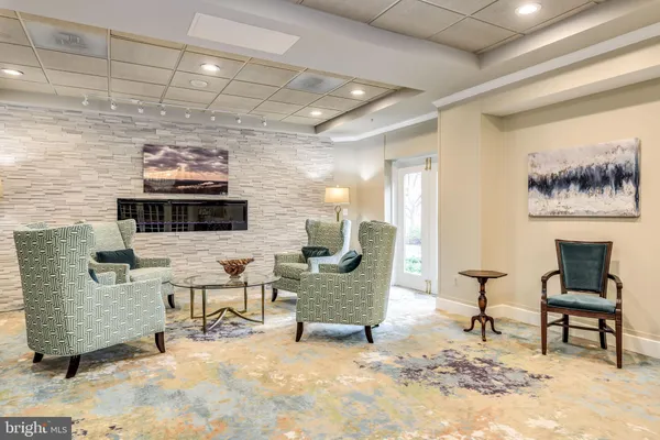 $2,800 | 19355 Cypress Ridge Terrace, Unit 515, Leesburg, VA 20176