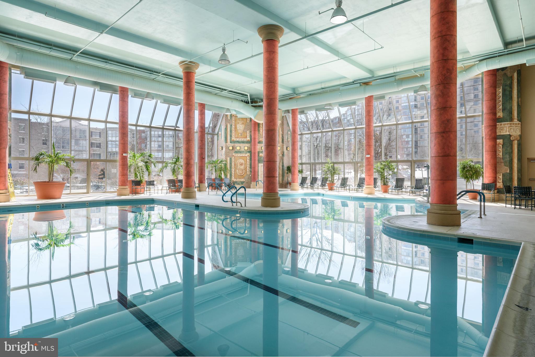 19355 Cypress Ridge Terrace, Unit 515 Leesburg, VA 20176 - Photo 27 of 33 LW Indoor Pool