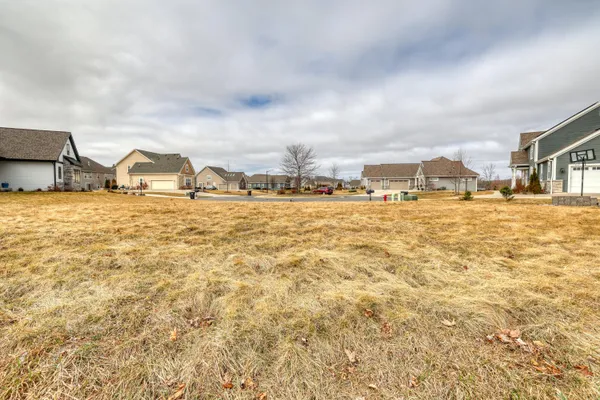 $196,000 | N57W19673 Holly Court, Menomonee Falls, WI 53051