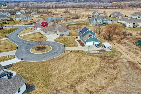 $196,000 | N57W19673 Holly Court, Menomonee Falls, WI 53051