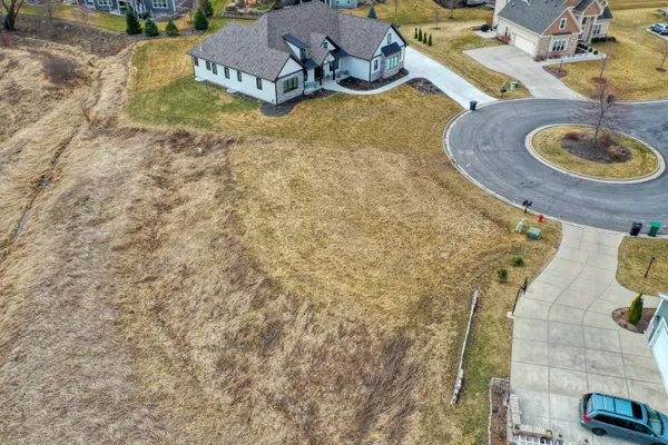 $196,000 | N57W19673 Holly Court, Menomonee Falls, WI 53051