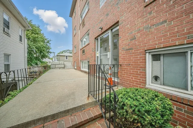 $315,000 | 2 Lagrange Street, Unit 4A, Boston, MA 02132