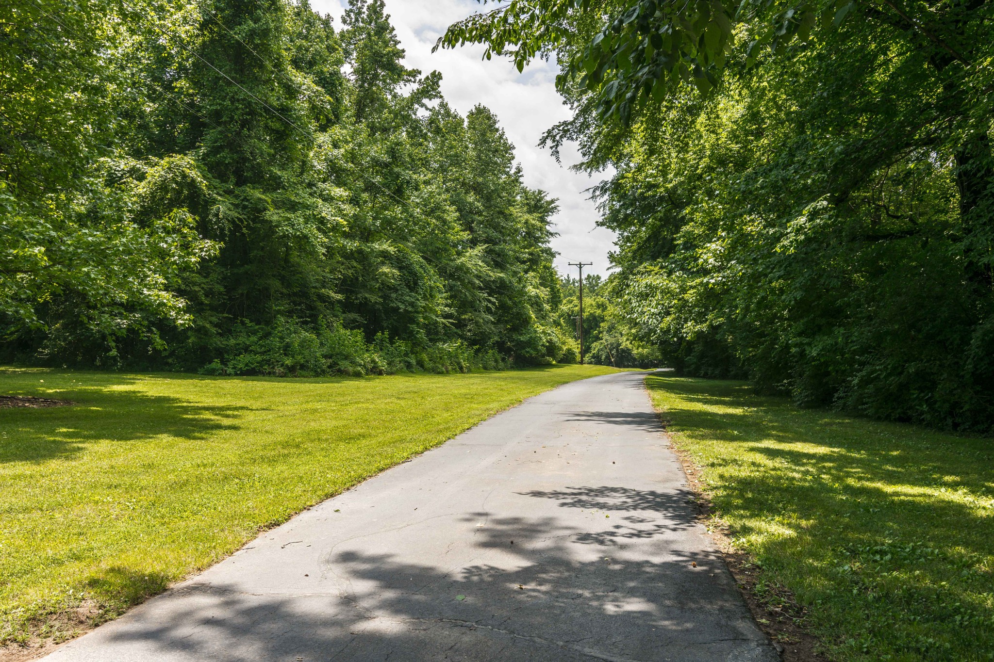 1913 Neelys Bend Road Madison, TN 37115 - Photo 4 of 50 Gallery Image 4