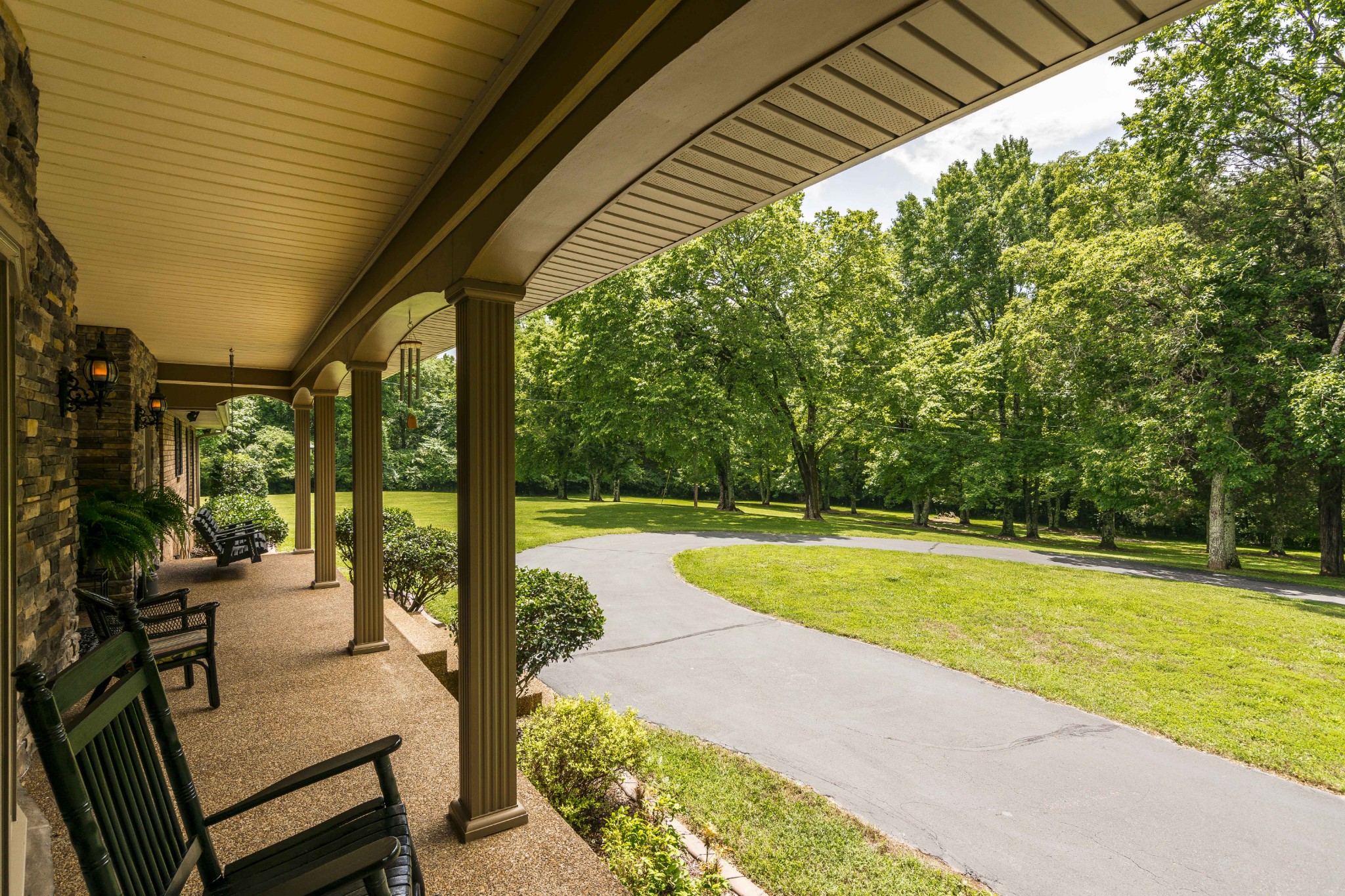 1913 Neelys Bend Road Madison, TN 37115 - Photo 8 of 50 Gallery Image 8