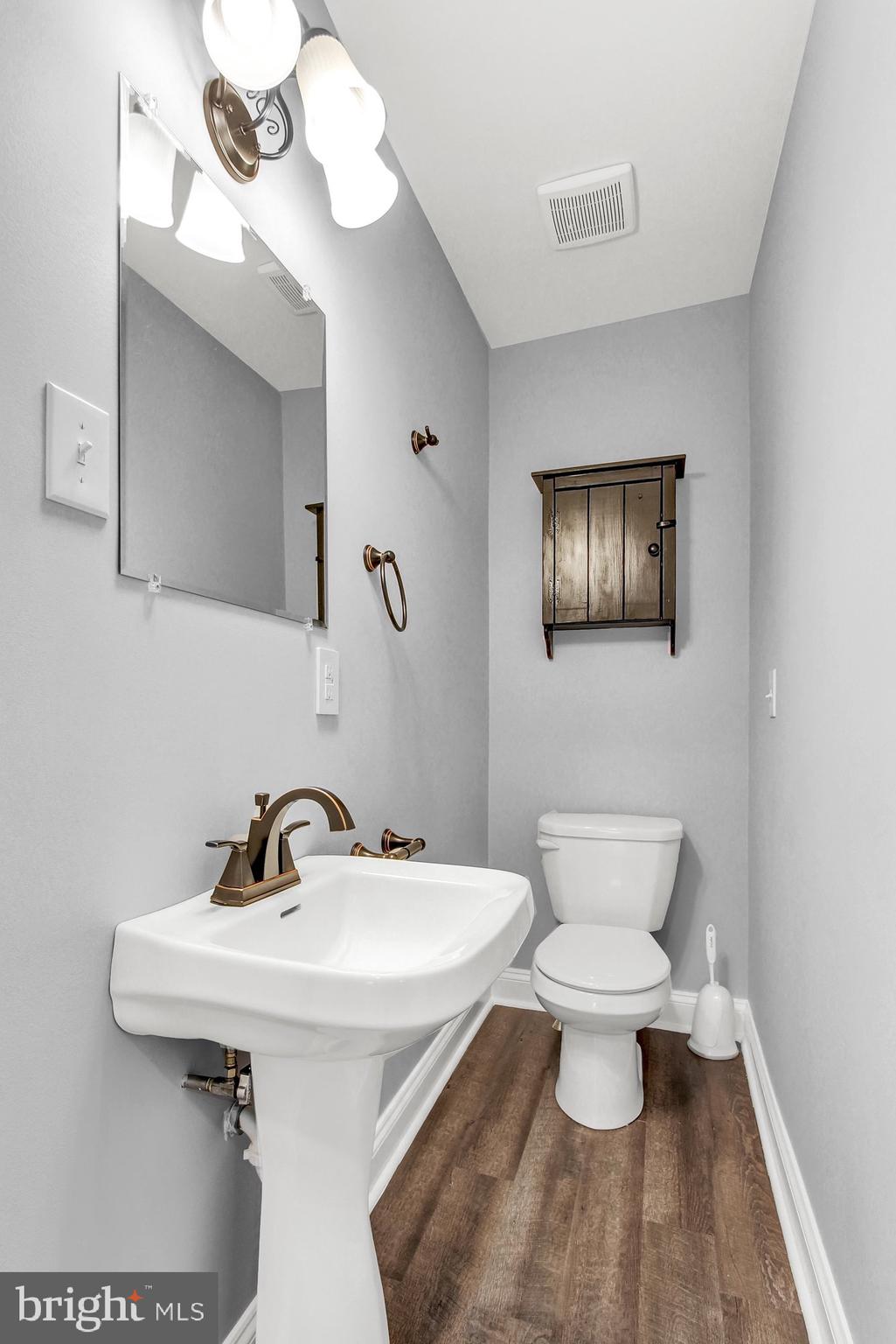 345 Copenhaffer Road York, PA 17406 - Photo 14 of 28