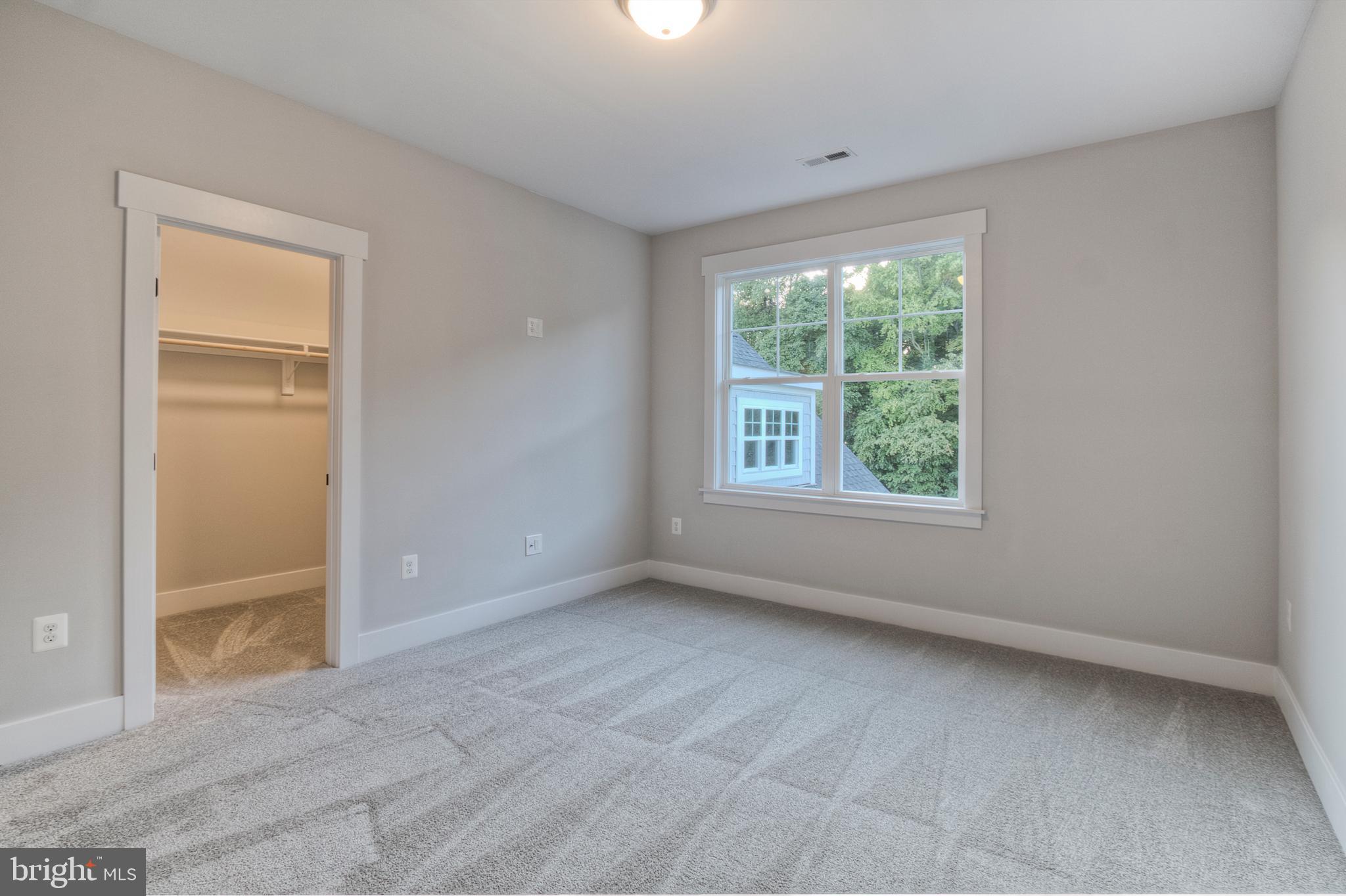 73 Indian Point Road Stafford, VA 22554 - Photo 16 of 34 Bedroom 4 with Walk-In Closet