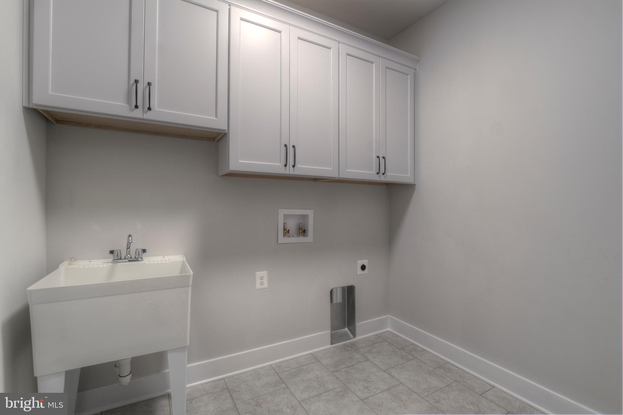 73 Indian Point Road Stafford, VA 22554 - Photo 22 of 34 Laundry Room