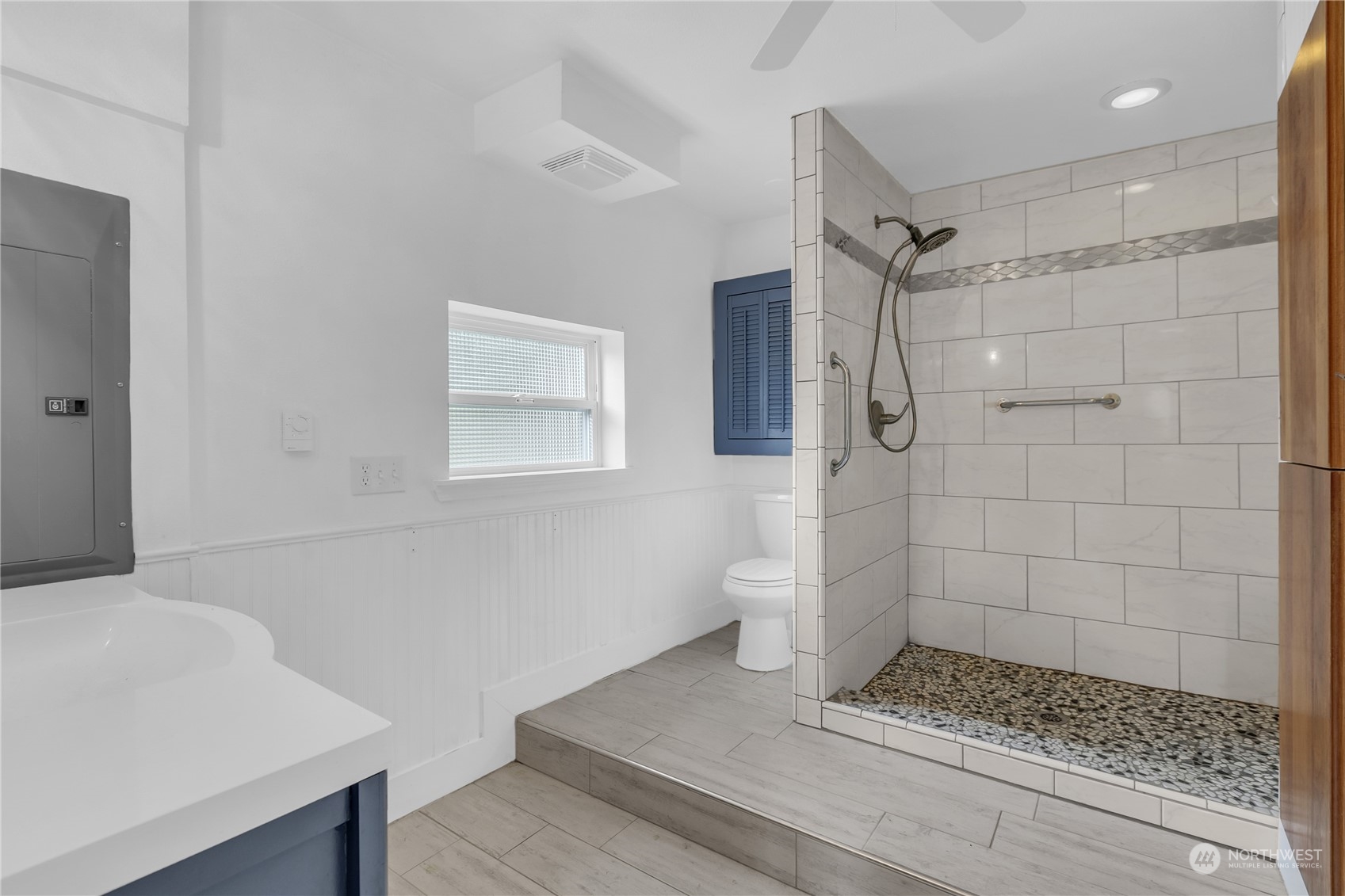 25115 72nd Avenue East Graham, WA 98338 - Photo 14 of 24 a bathroom with a shower
