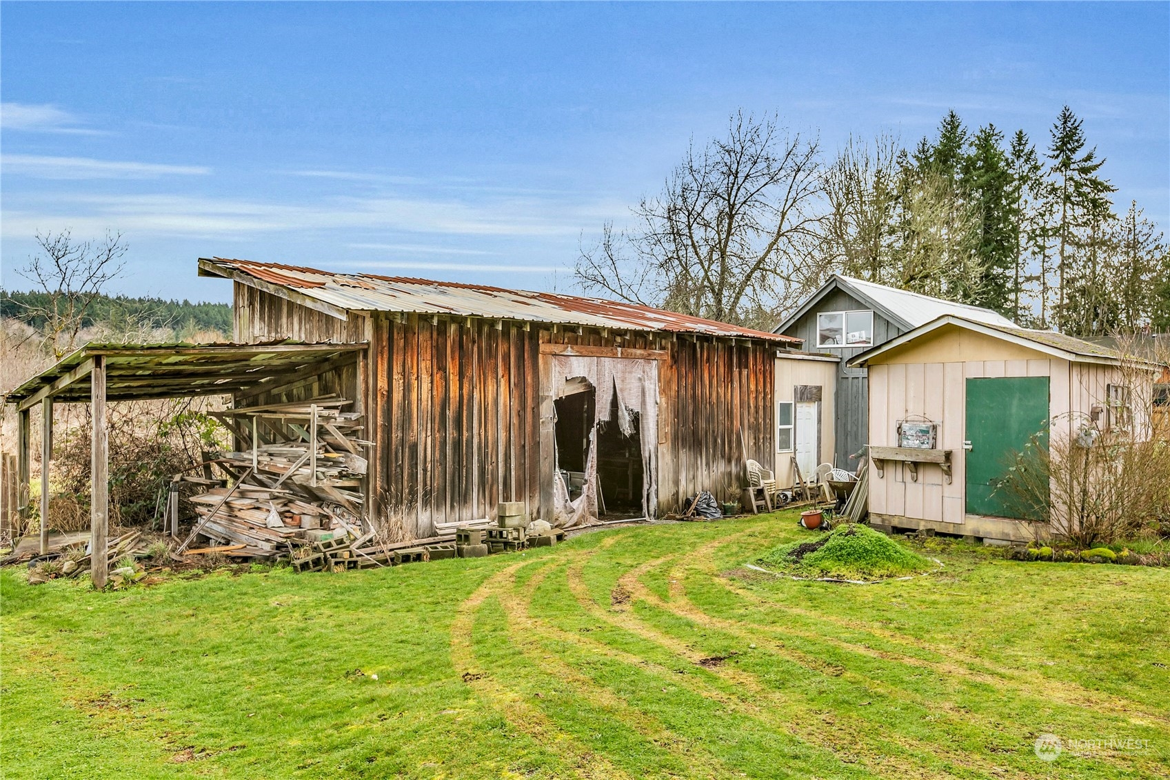 25115 72nd Avenue East Graham, WA 98338 - Photo 19 of 24 a view of a house with backyard and garden