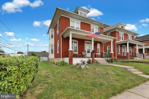 $375,000 | 433 Eisenbrown Street, Reading, PA 19605