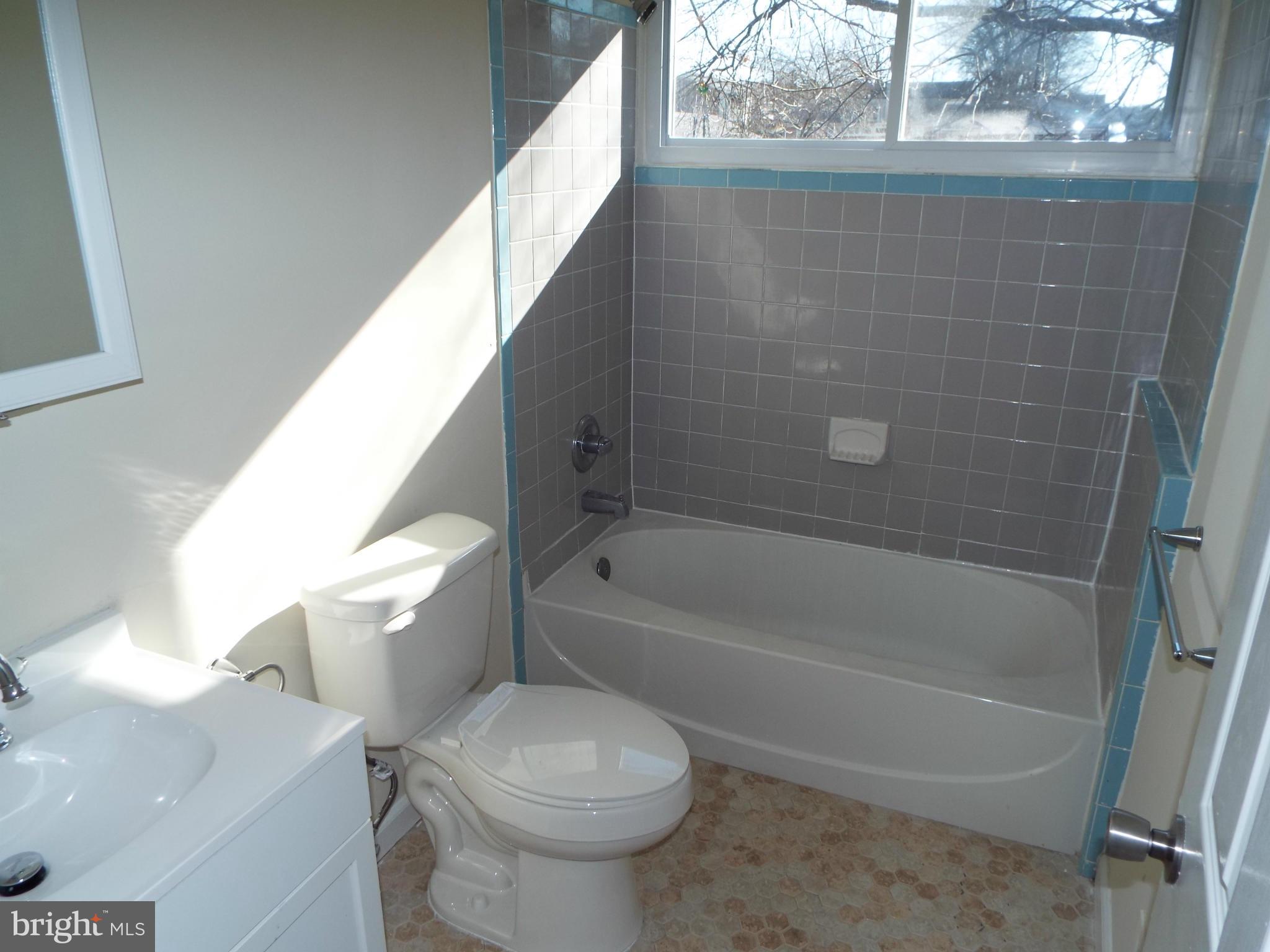 14418 Bel Pre Drive Silver Spring, MD 20906 - Photo 12 of 13 Bath